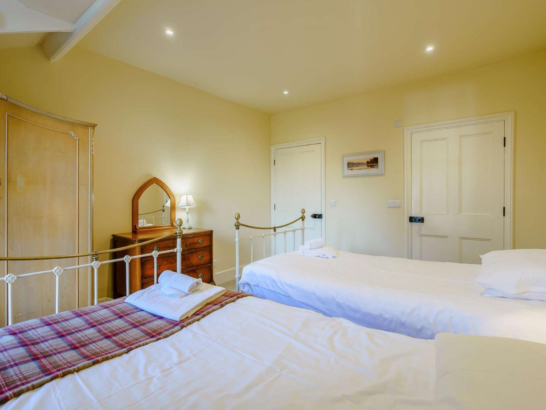 4 Bed In Hawkshead Village Llh03 ภายนอก รูปภาพ
